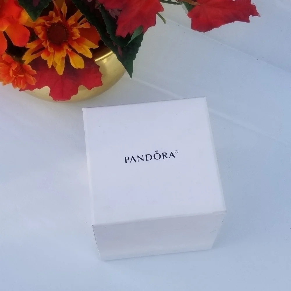 PANDORA HOLIDAY ORNAMENT